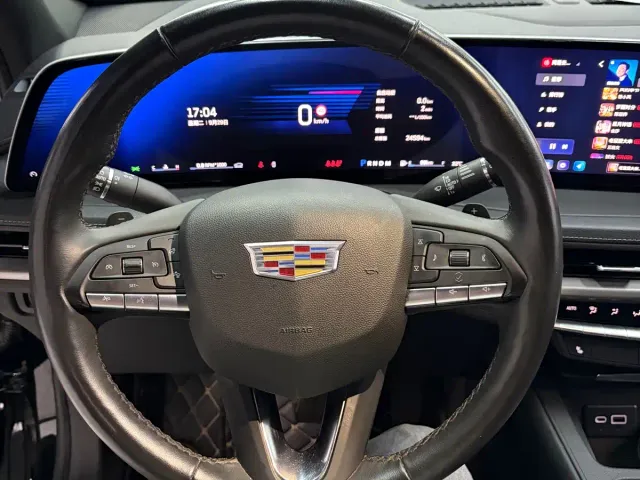 Cadillac XT4 — Фото автомобиля 10