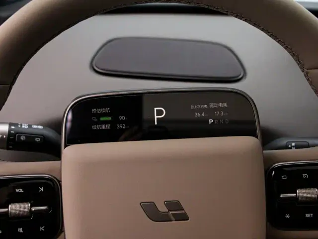 Li Auto i6 — Фото автомобиля 6