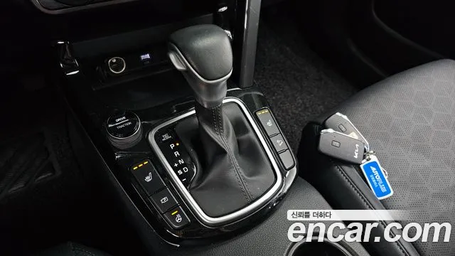 Kia Seltos New — Фото автомобиля 12