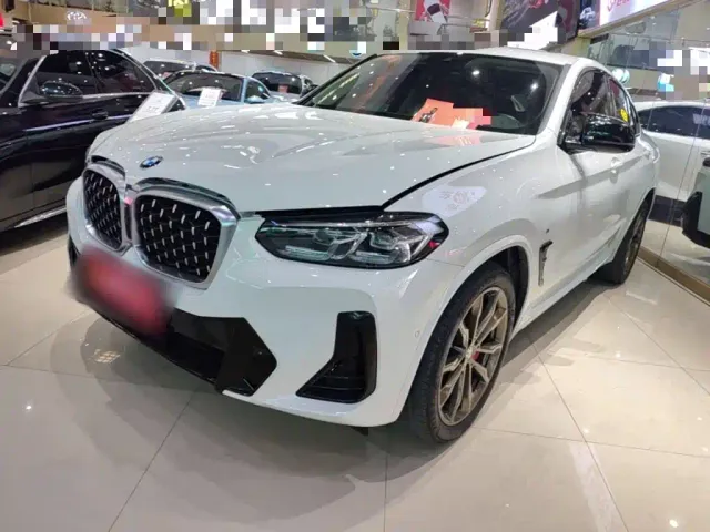 Фотография автомобиля — BMW X4