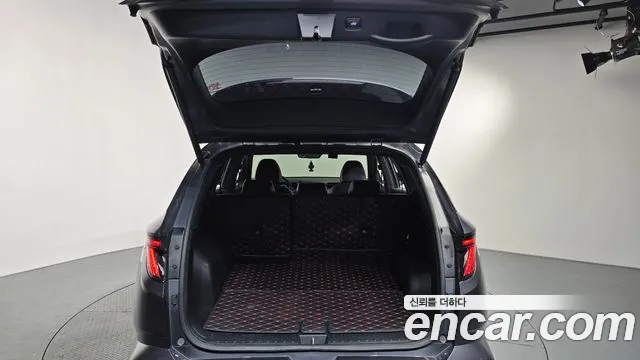 Hyundai Tucson Tucson (NX4) Дизель 2.0 2WD — Фото автомобиля 20