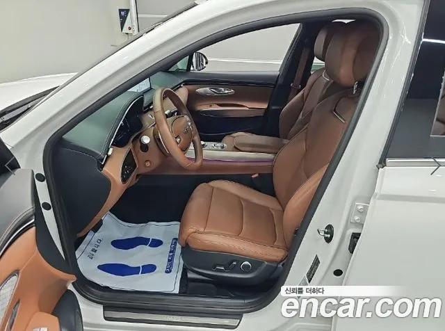 Genesis GV70 — Фото автомобиля 10