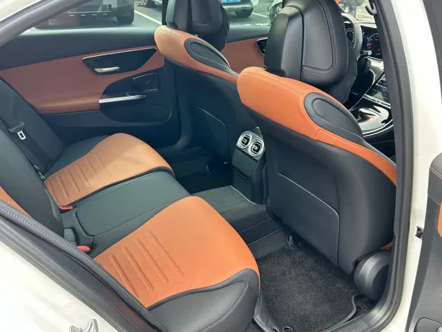 Mercedes-Benz C-Class — Фото автомобиля 14