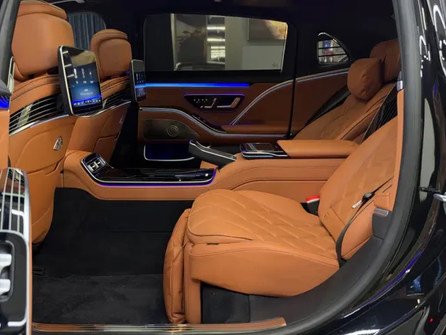 Mercedes-Benz Maybach S-Class — Фото автомобиля 17