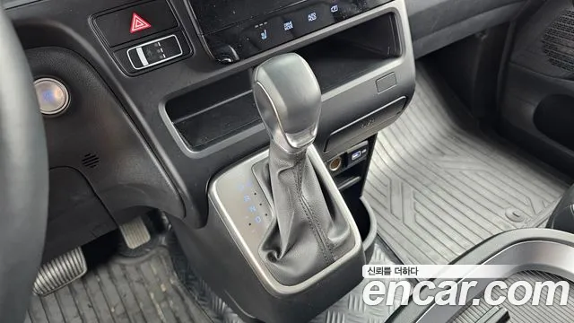Hyundai Staria Staria Карго 5 мест — Фото автомобиля 8