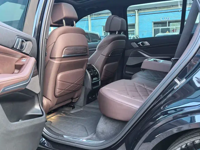 BMW X5 — Фото автомобиля 11