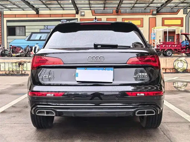 Audi Q5L — Фото автомобиля 18
