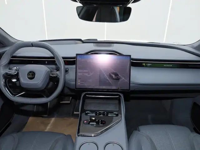 Lotus Emeya — Фото автомобиля 16