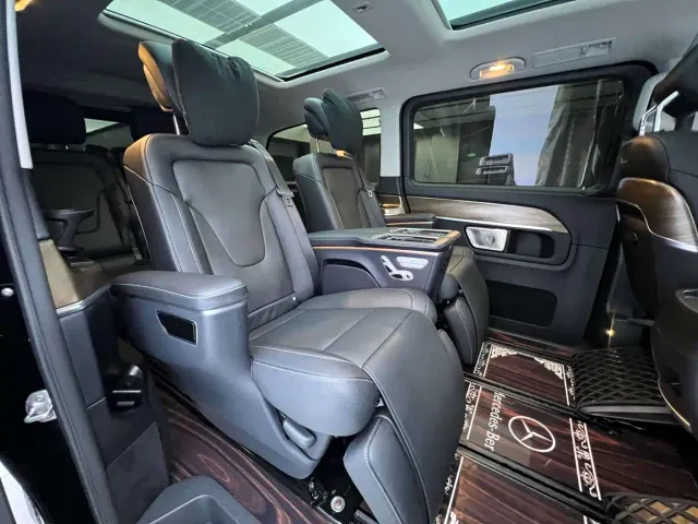 Mercedes-Benz V-Class — Фото автомобиля 9