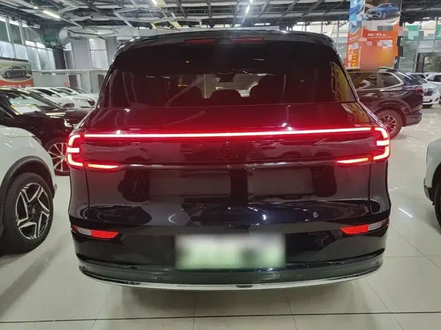 Changan Qiyuan Q07 — Фото автомобиля 5