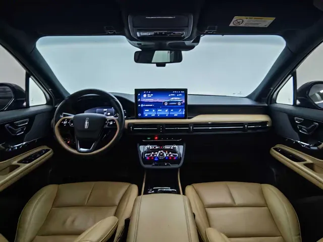 Lincoln Corsair — Фото автомобиля 18