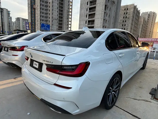BMW 3 Series — Фото автомобиля 13
