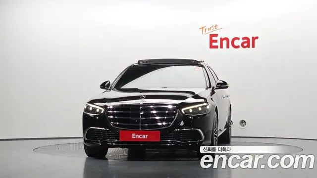 Mercedes-Benz S-Class — Фото автомобиля 2