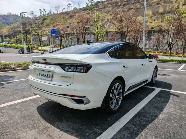 Ford Mondeo — Фото автомобиля 4