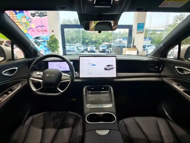 BYD Sealion 06 — Фото автомобиля 14