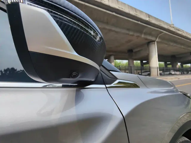 Geely Binyue — Фото автомобиля 8