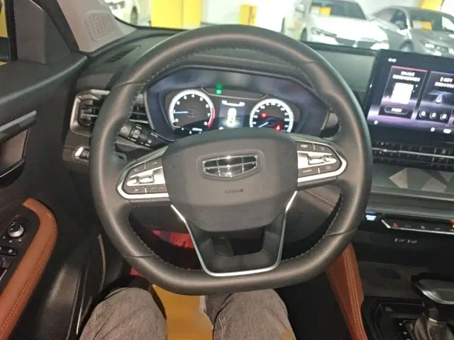 Geely Vision X6 — Фото автомобиля 10