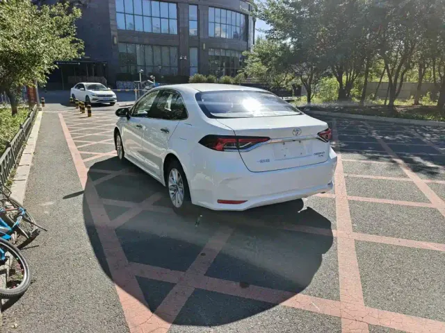 Toyota Corolla — Фото автомобиля 5