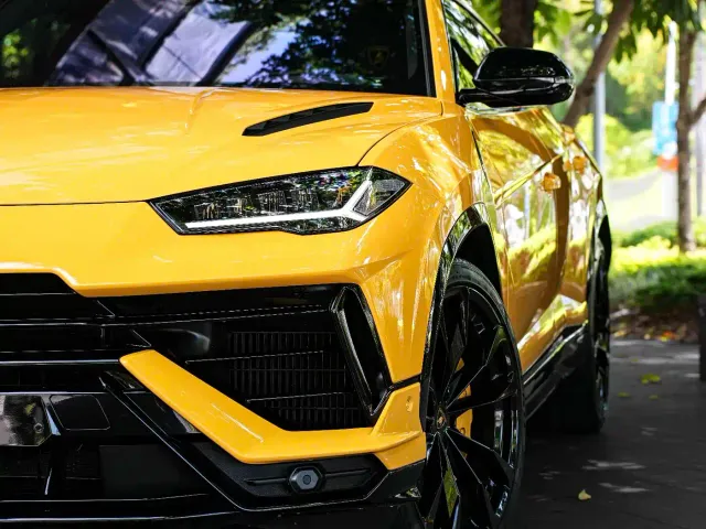 Lamborghini Urus — Фото автомобиля 9