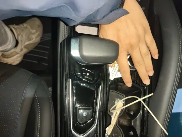 Geely Xingyue L — Фото автомобиля 15