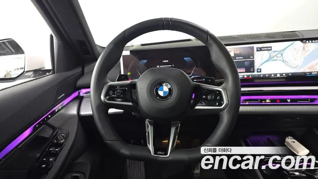 BMW 5 Series G60 — Фото автомобиля 12