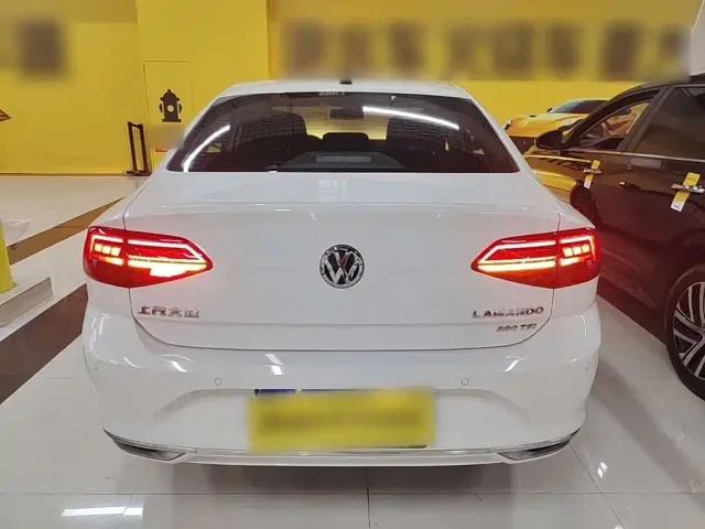 Volkswagen Lamando — Фото автомобиля 5