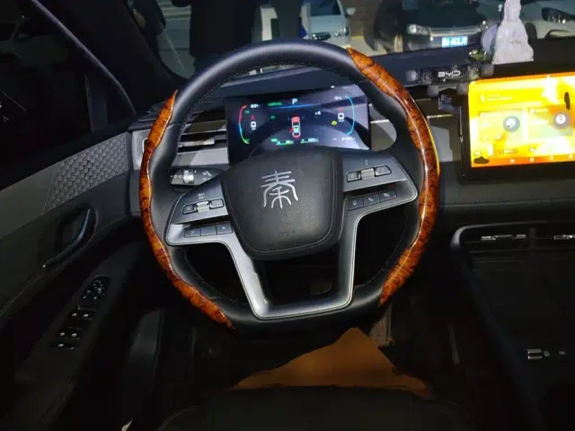 BYD Qin PLUS — Фото автомобиля 11