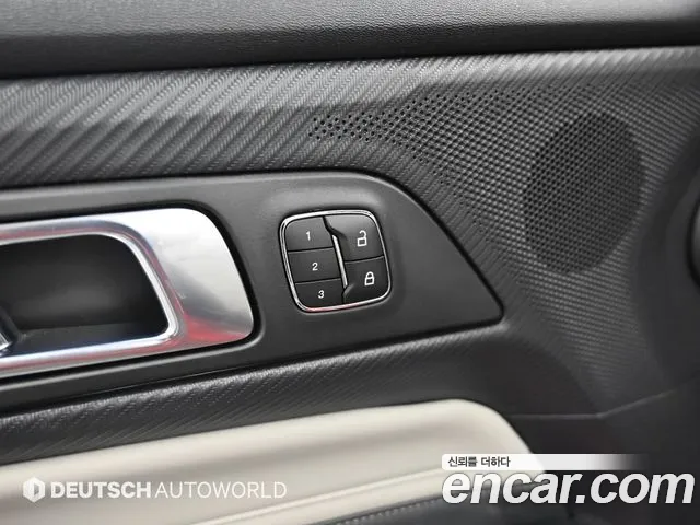 Ford Mustang Mustang 7 поколение 2.3 EcoBoost Premium Кабриолет — Фото автомобиля 16