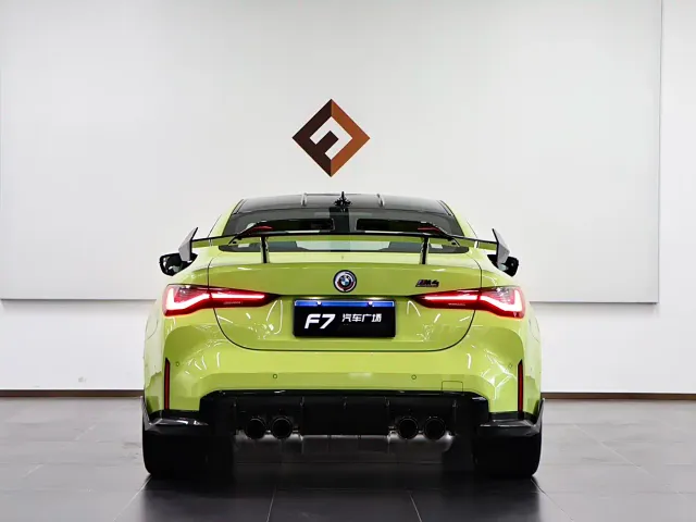 BMW M4 — Фото автомобиля 5