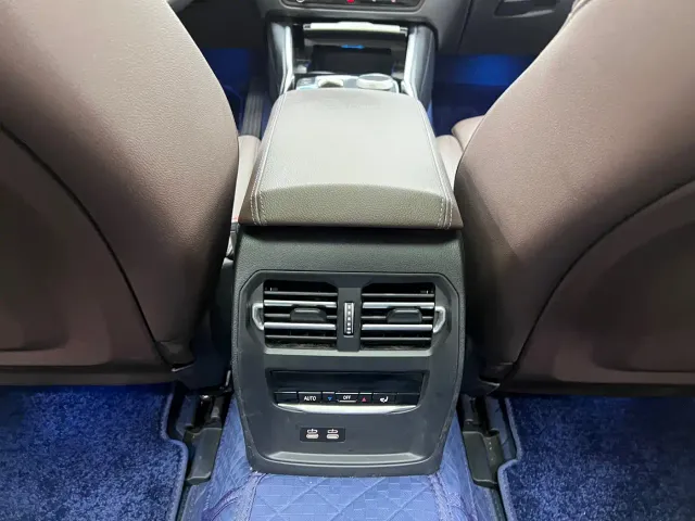 BMW i3 — Фото автомобиля 18