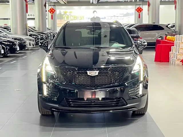 Cadillac XT5 — Фото автомобиля 2