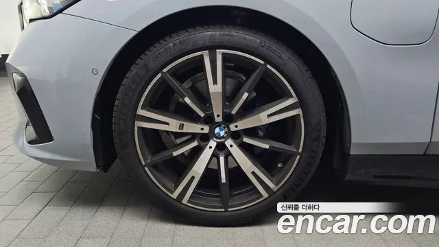 BMW 5-Series 5 серия (G60) — Фото автомобиля 5