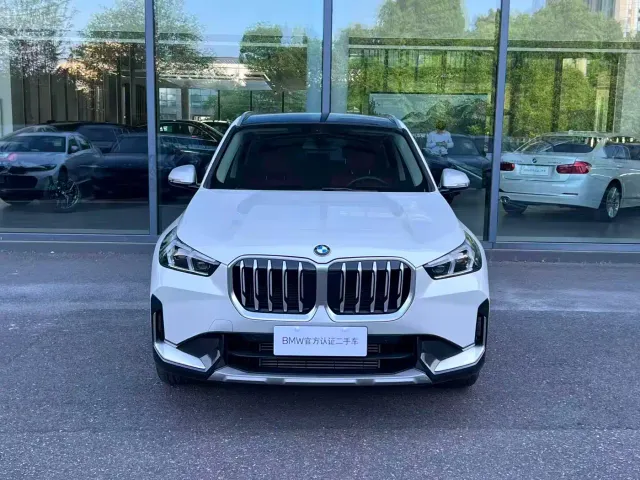 BMW X1 — Фото автомобиля 2