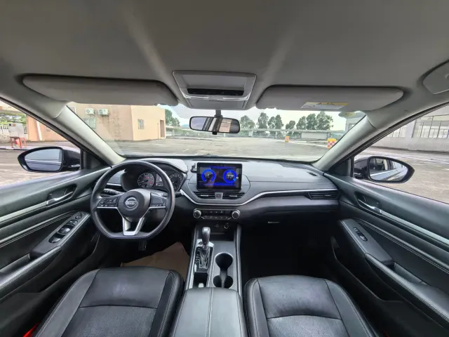 Nissan Teana — Фото автомобиля 9