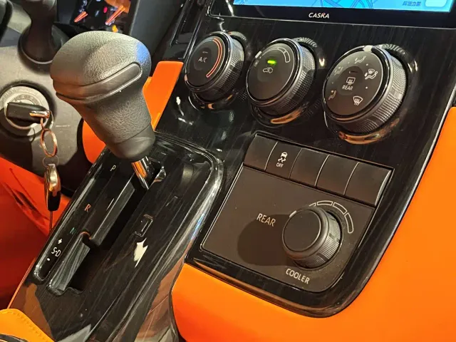 Toyota HIACE — Фото автомобиля 13