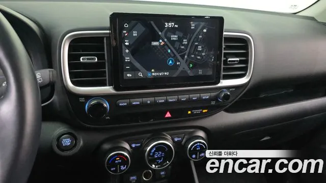 Hyundai Venue — Фото автомобиля 19