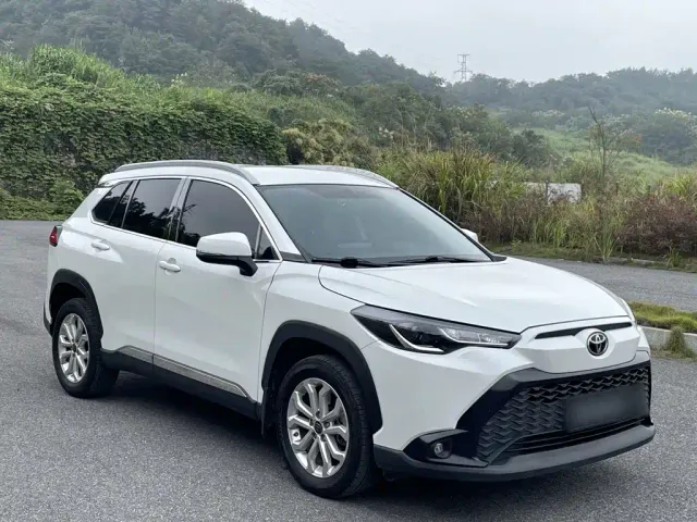 Toyota Frontlander — Фото автомобиля 8