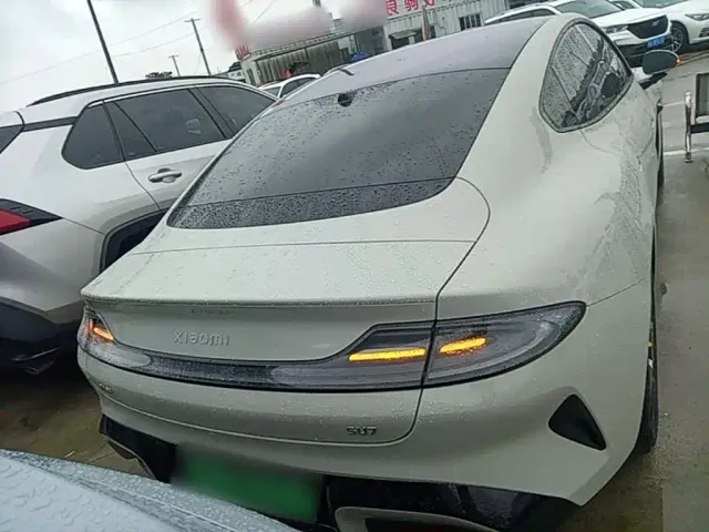 Xiaomi SU7 — Фото автомобиля 5
