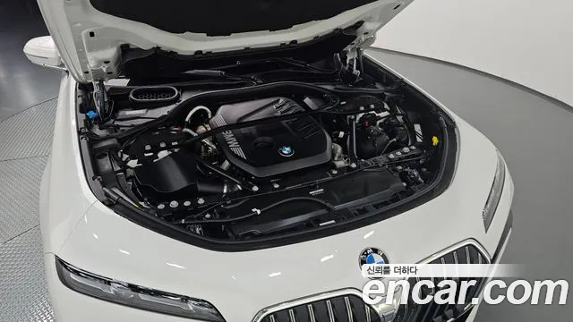 BMW 7 Series G70 — Фото автомобиля 9