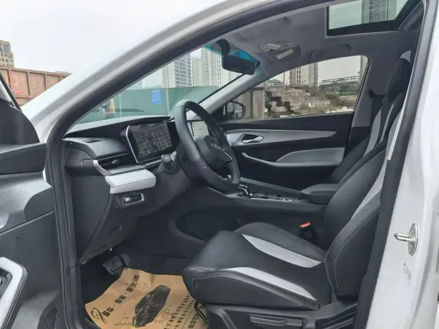 Geely Binrui — Фото автомобиля 5