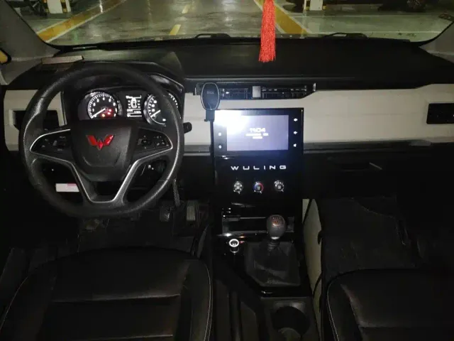 Wuling Zhengcheng — Фото автомобиля 12