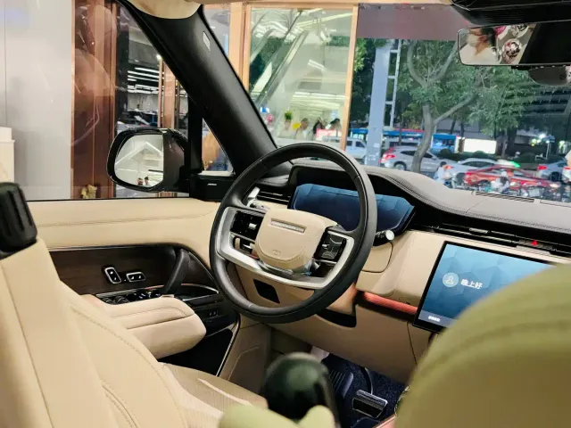 Land Rover Range Rover — Фото автомобиля 18