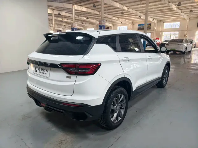 Geely Binyue — Фото автомобиля 4