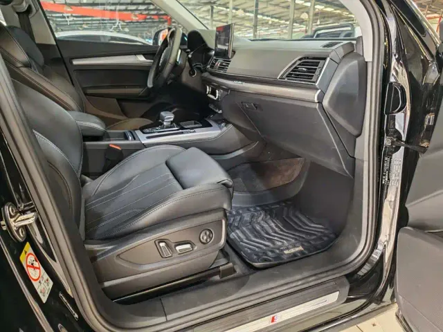 Audi Q5L — Фото автомобиля 5
