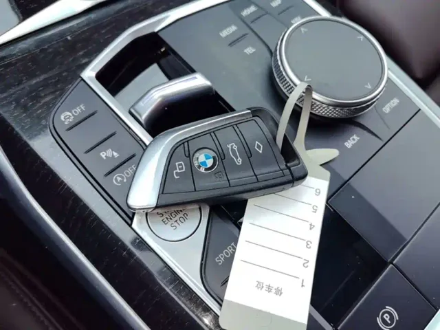 BMW 3 Series — Фото автомобиля 12
