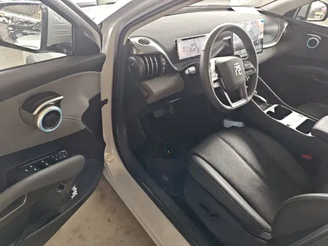 BYD Yuan PLUS — Фото автомобиля 15