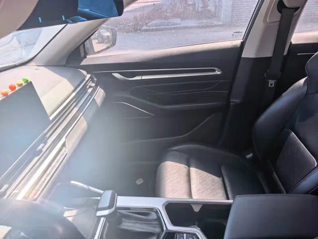 Geely Emgrand — Фото автомобиля 6