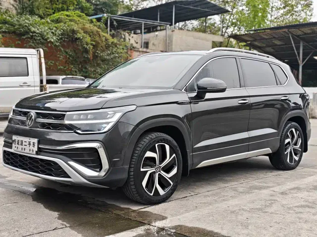 Фотография автомобиля — Volkswagen Tharu
