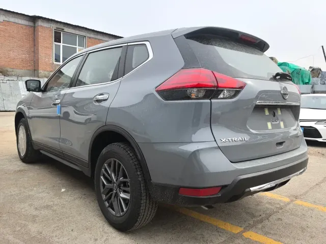 Nissan X-Trail — Фото автомобиля 6