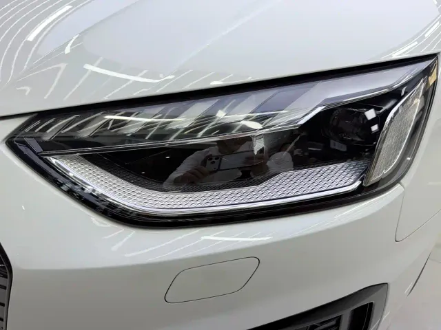 Audi A4L — Фото автомобиля 12